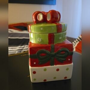Festive Ceramic Gift Box Set - Red, Green, and White